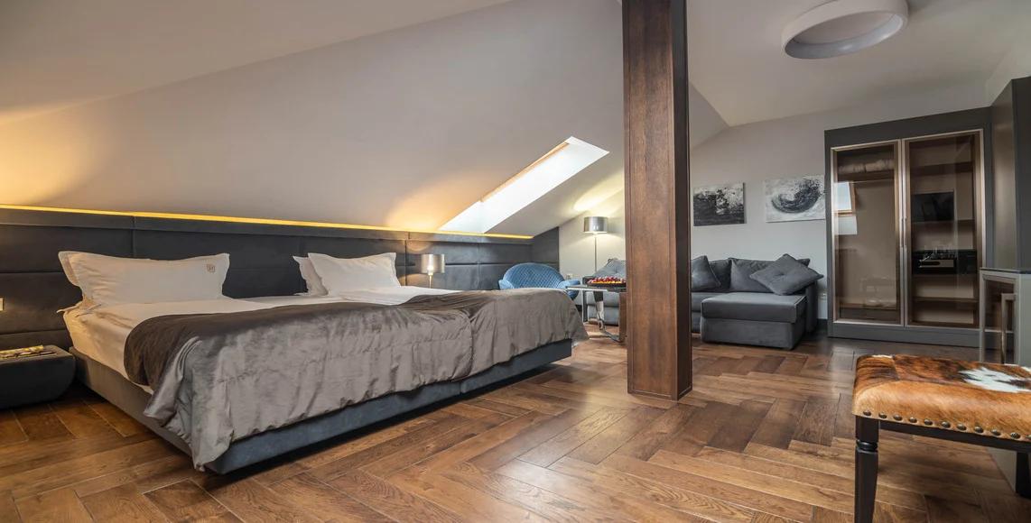 Напівлюкс мансардний