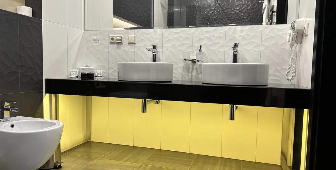 Напівлюкс з балконом