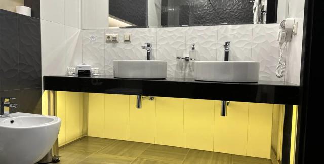 Напівлюкс з балконом