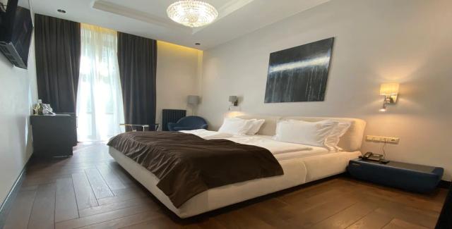 Напівлюкс з балконом