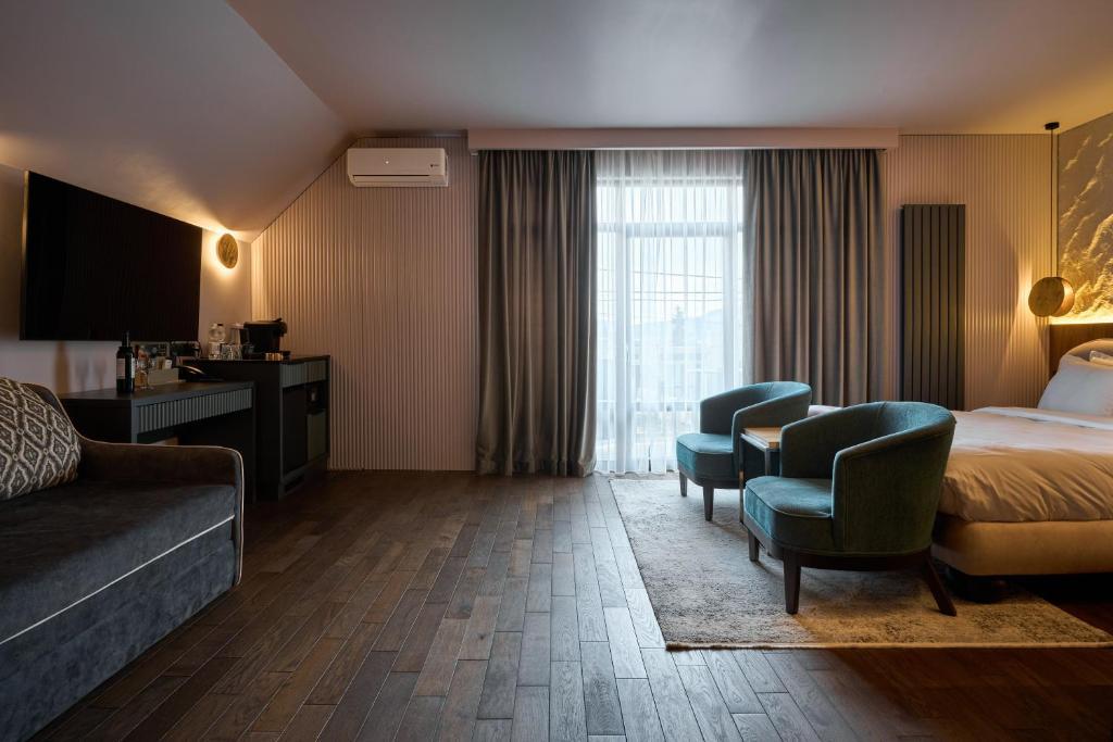 Сімейний двомісний з балконом (корпус Фомич)