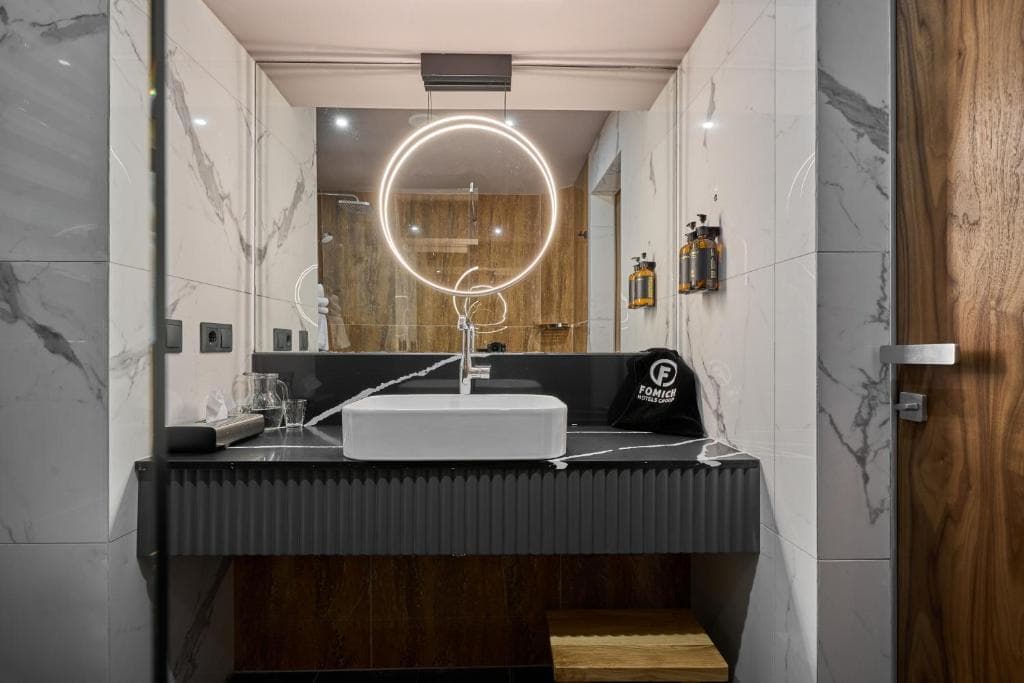 Сімейний двомісний номер в мансарді (корпус Fomich)