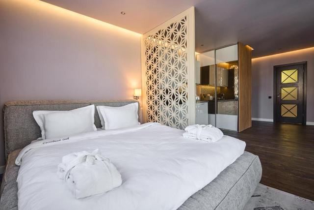 Делюкс (корпус Fomich)