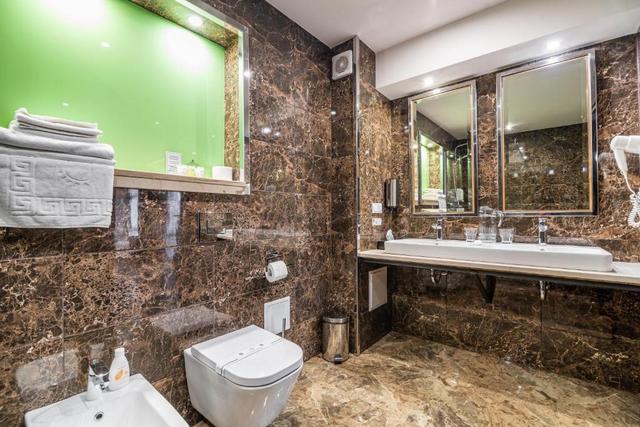 Делюкс (корпус Fomich)