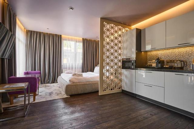 Делюкс (корпус Fomich)