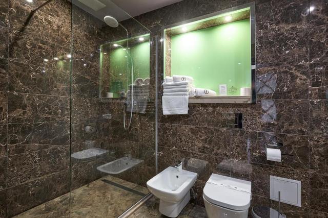 Делюкс (корпус Fomich)