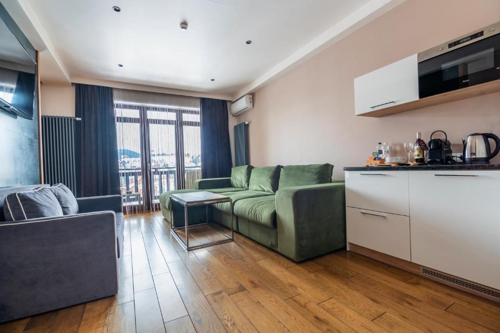 Deluxe Open Space в мансарді (корпус Burshtyn)