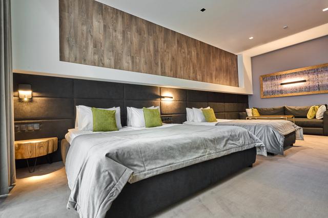 Сімейний напівлюкс