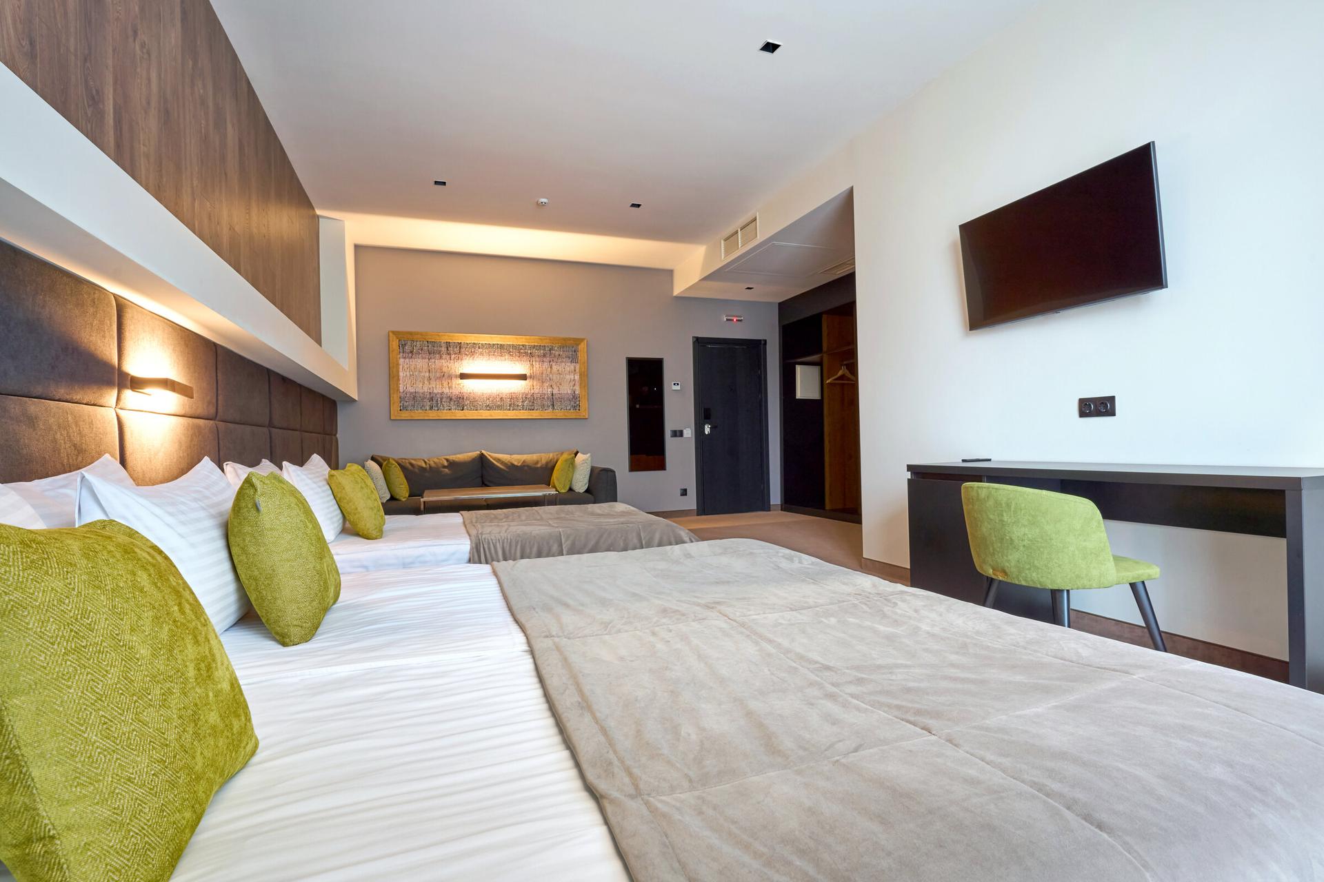 Сімейний напівлюкс