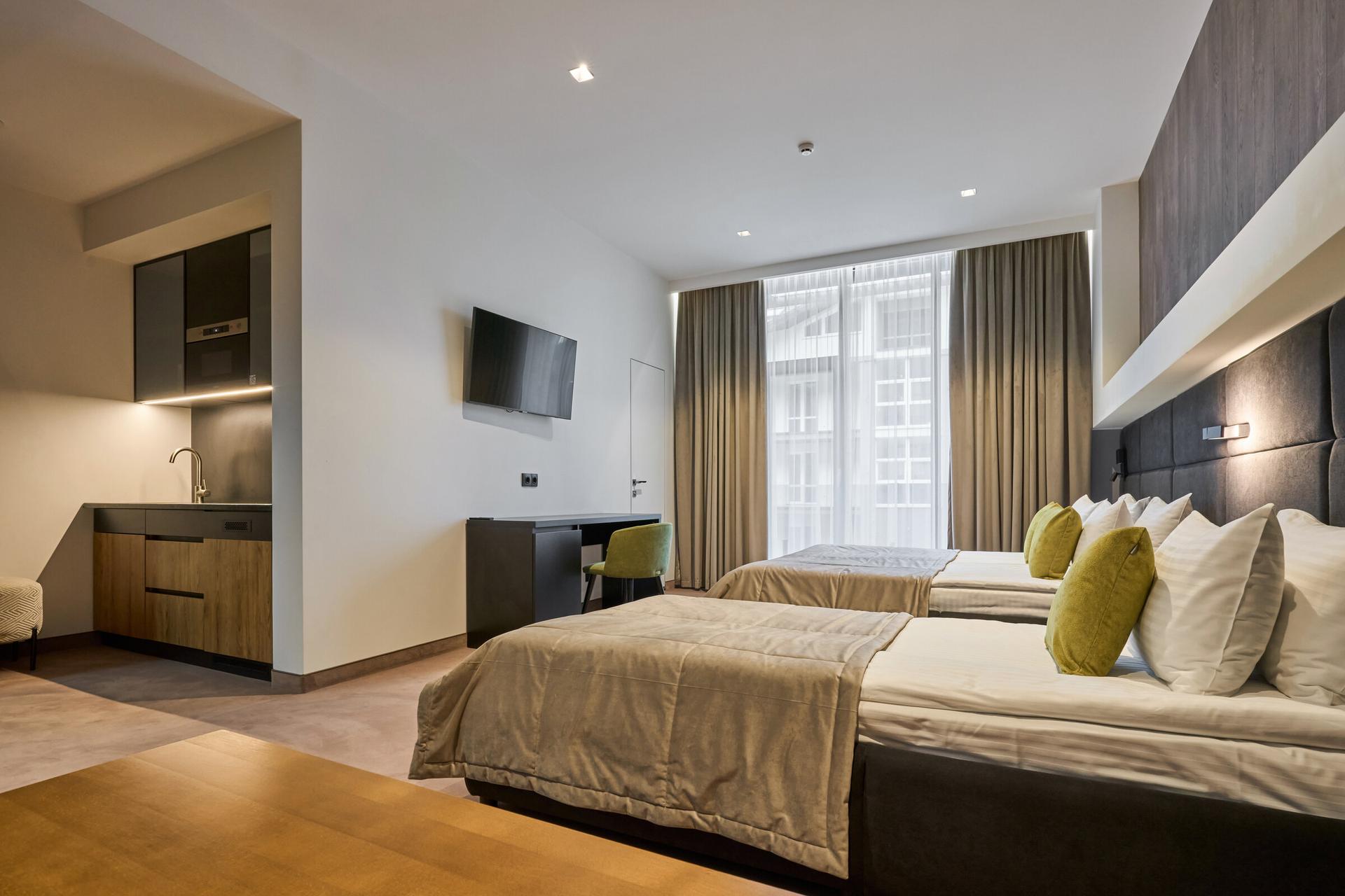 Сімейний напівлюкс