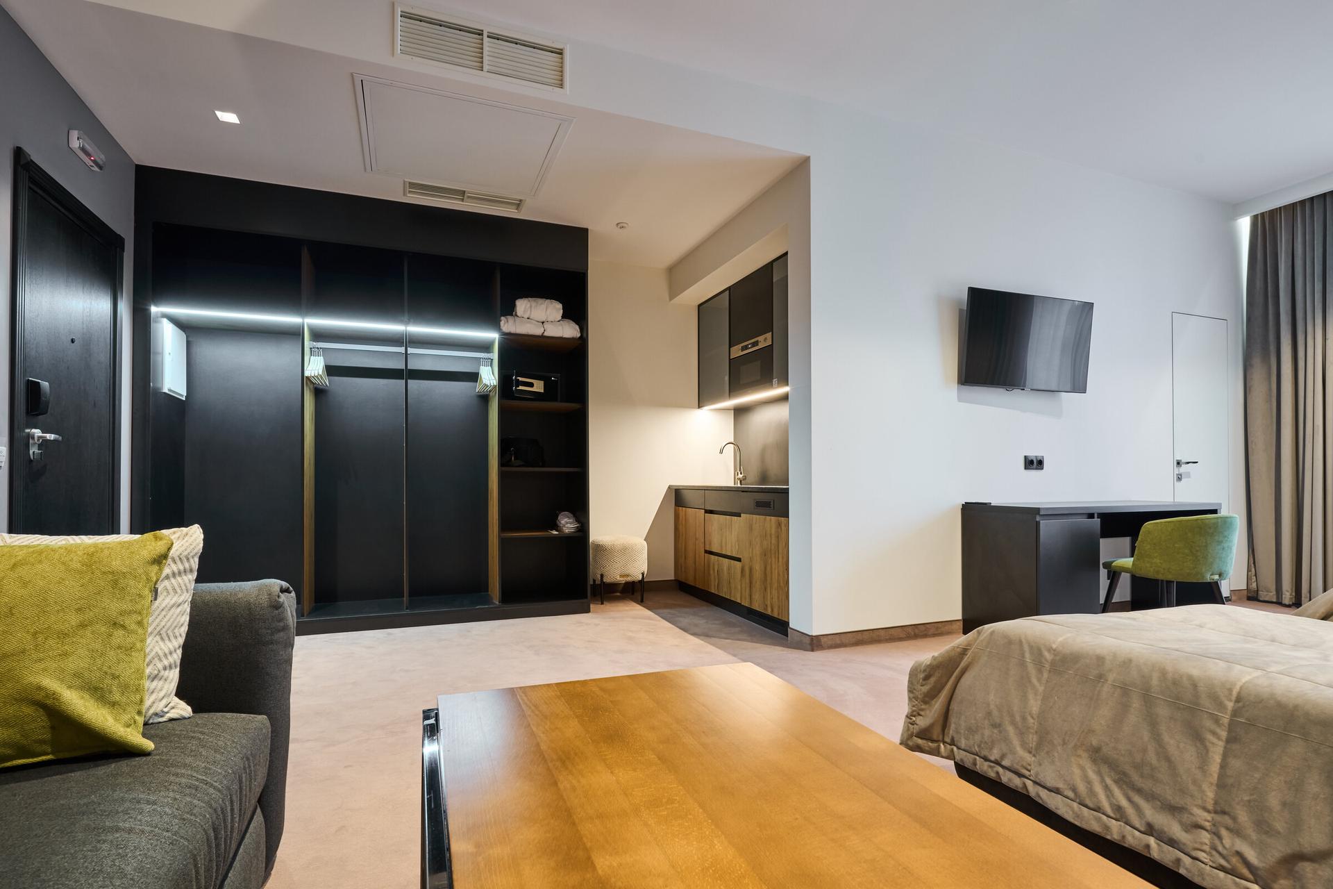 Сімейний напівлюкс