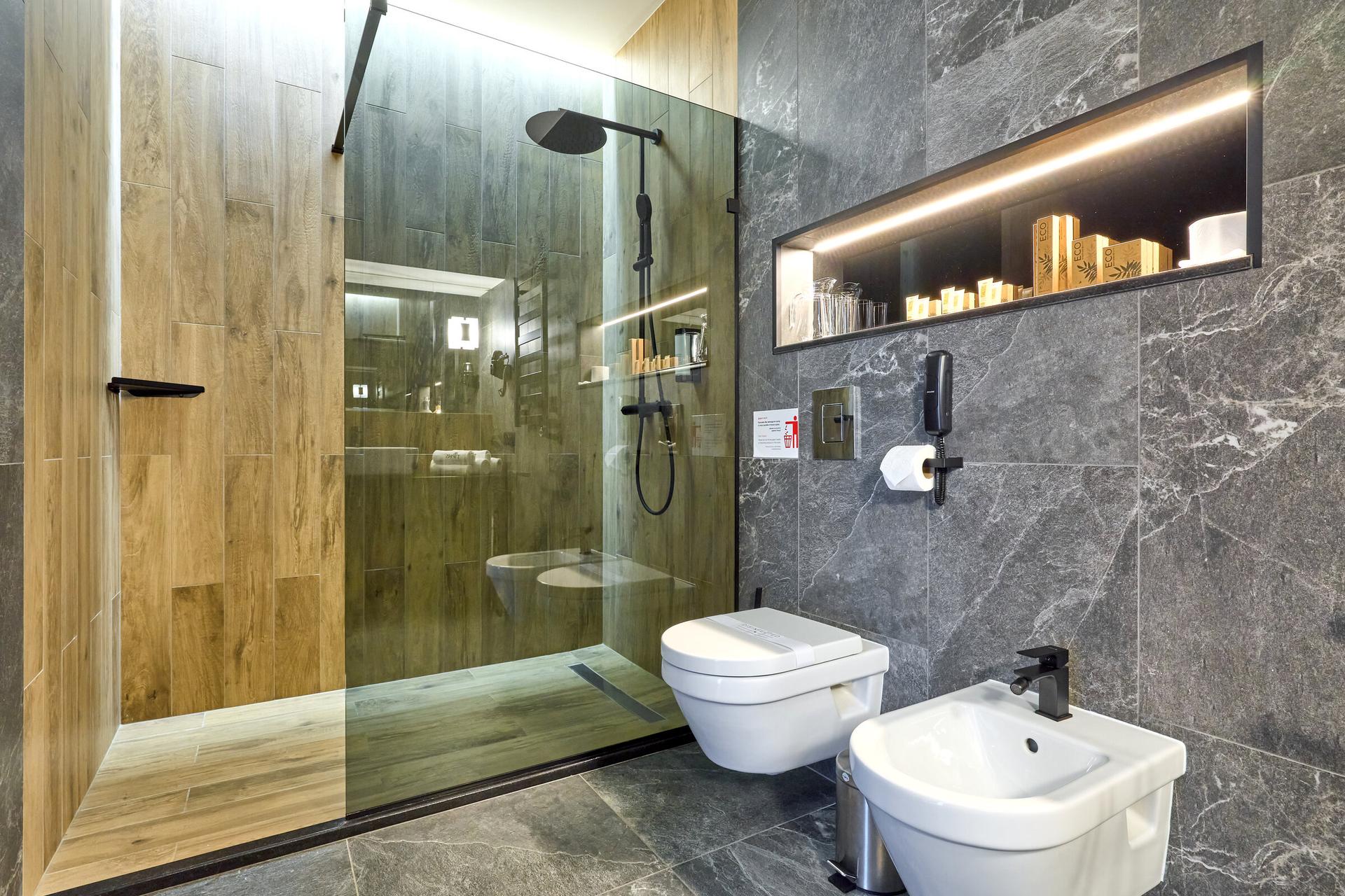 Сімейний напівлюкс