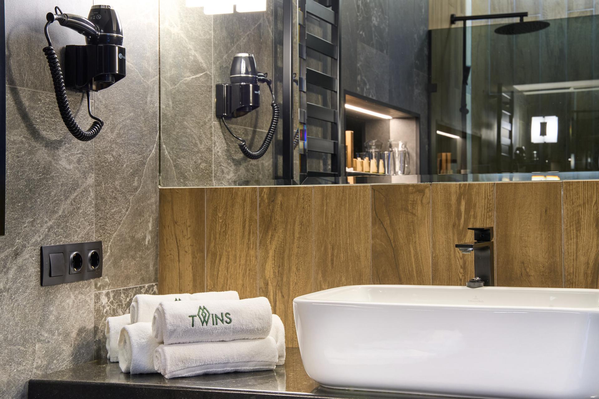 Сімейний напівлюкс