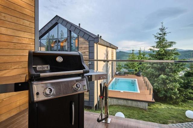 Вілла з власним басейном