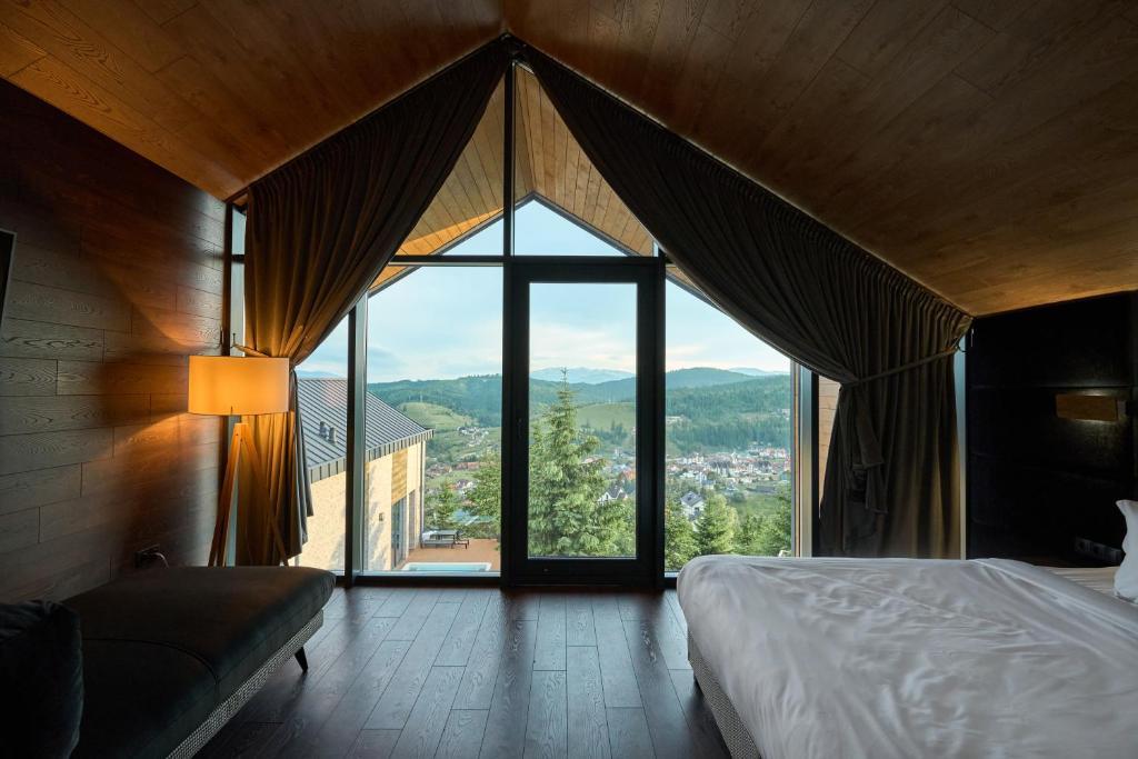 Вілла з власним басейном