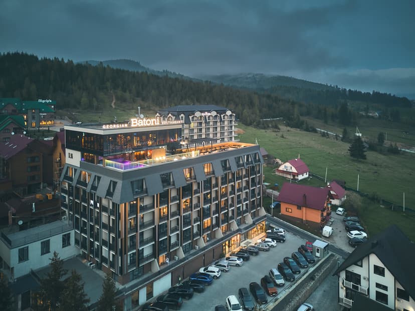 Hotel Fomich Residence in Bukovel with a swimming pool and SPA, photo 2 fomich.ua