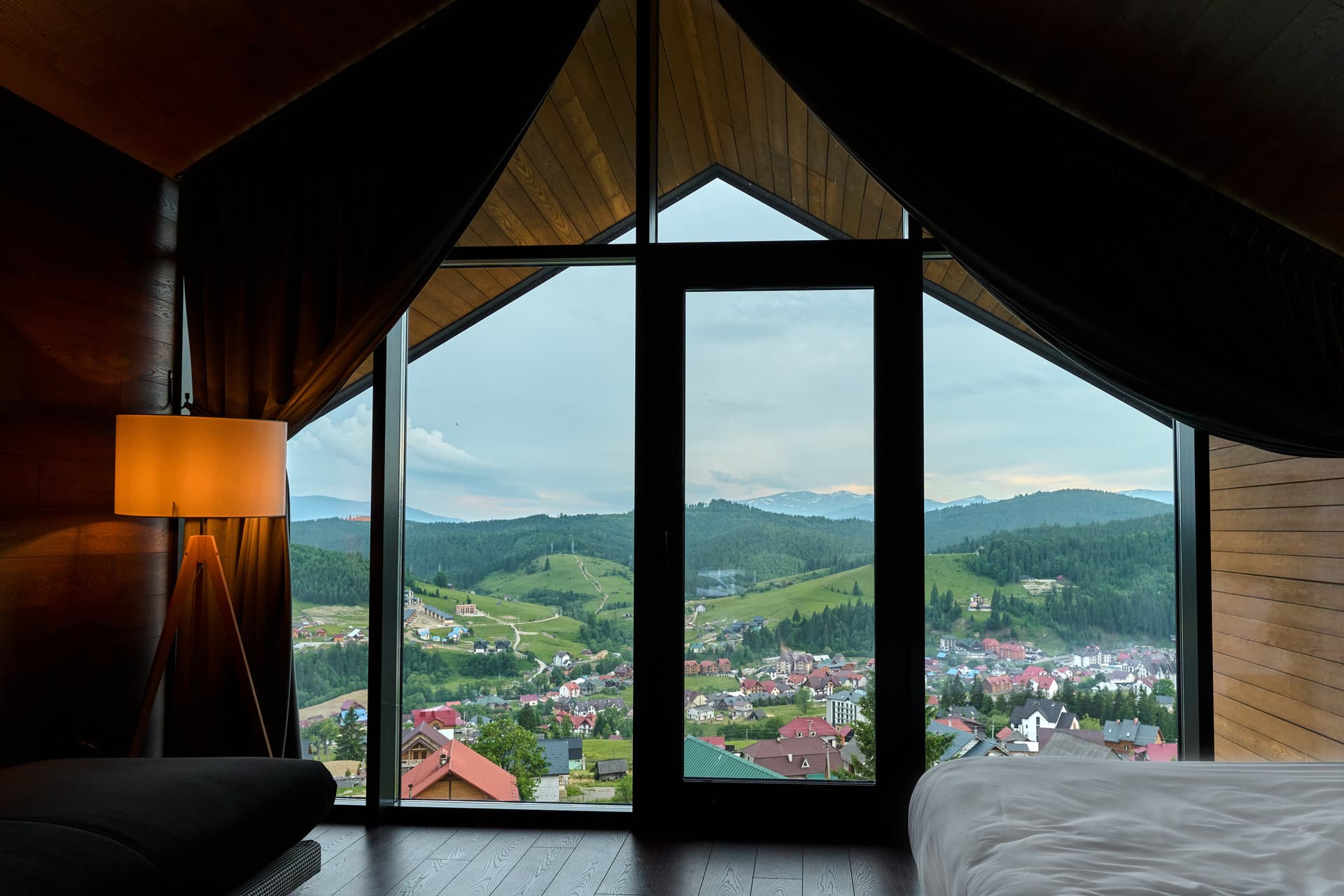 Modern villas Villas Fomich in Bukovel with views of Hoverla and Petros mountains, photo 3 fomich.ua