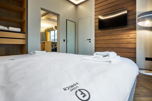 Вілла з власним басейном