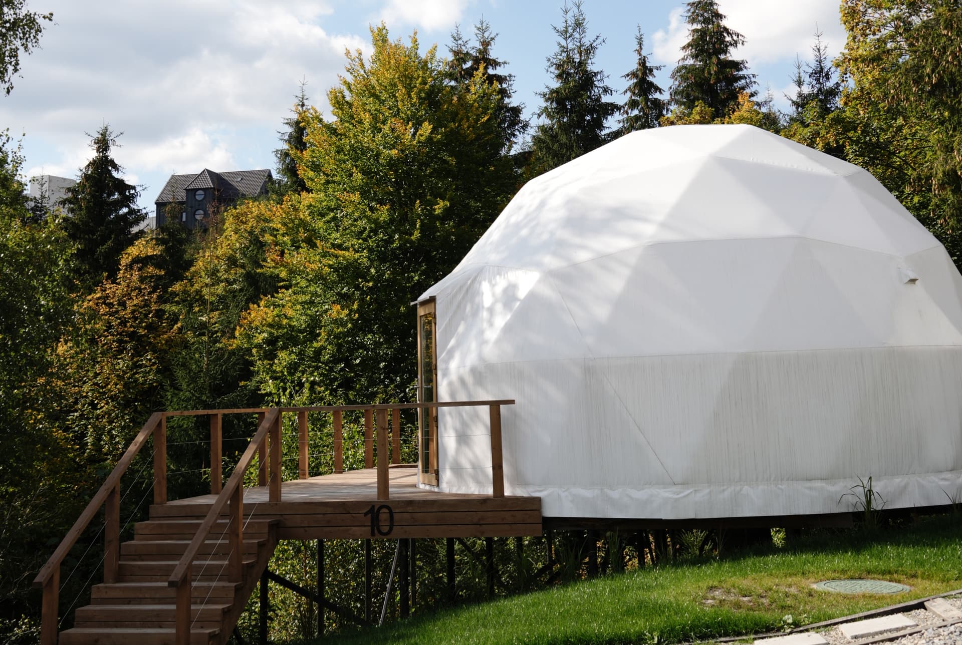 Купольний готель Fomich Glamping в Карпатах з басейном, фото 1 fomich.ua