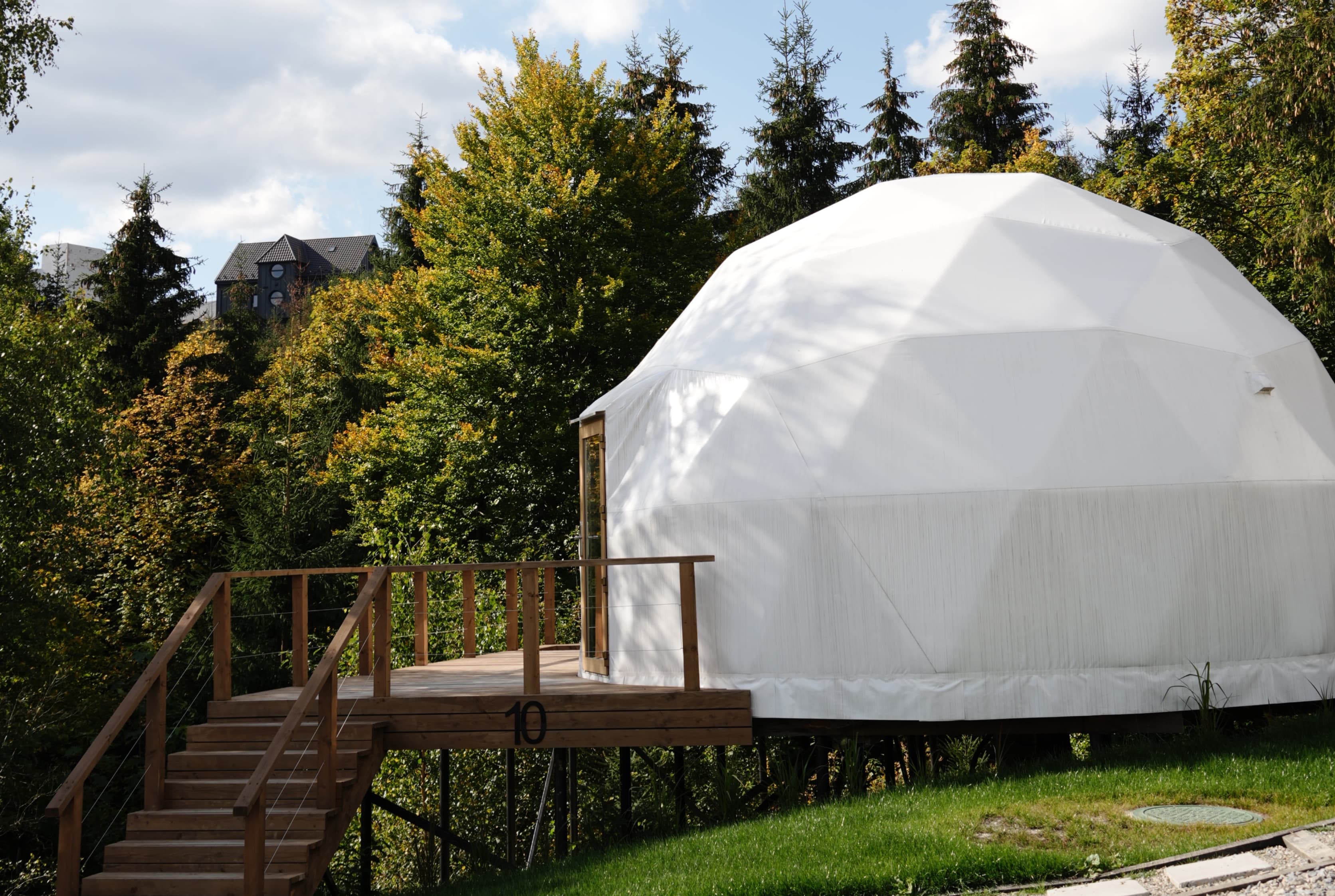 Купольний готель Fomich Glamping в Карпатах з басейном, фото 1 fomich.ua