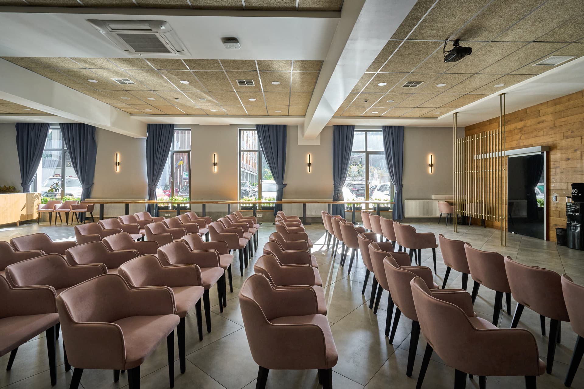 PREMIER HALL, photo 9 Fomich