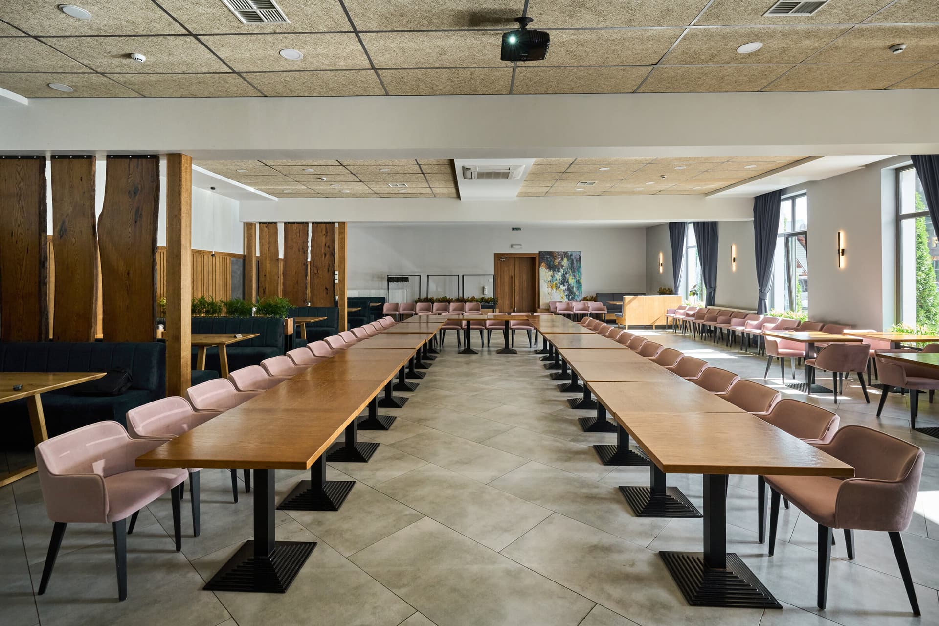 PREMIER HALL, photo 5 Fomich