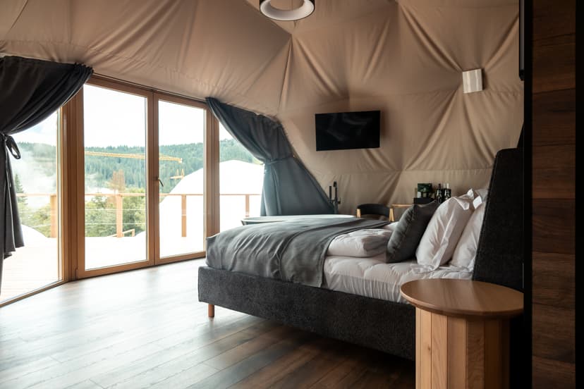 Dome Glamping Fomich Glamping in the Carpathians with a Swimming Pool, Photo 4 fomich.ua