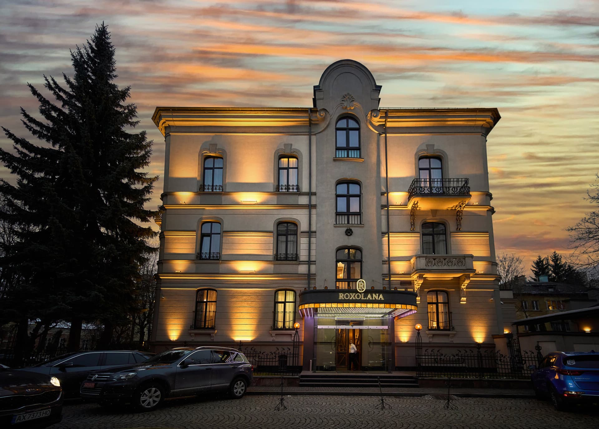 Historic Hotel Grand Hotel Roxolana in the Heart of Ivano-Frankivsk, Photo 1 fomich.ua