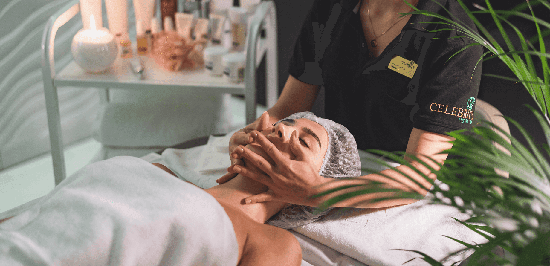 Бронюйте завжди зподарунком